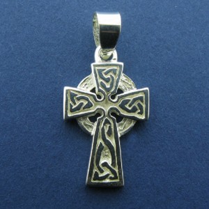 Celtic Cross Pendant - medium